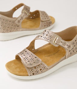 BIZZA XW ZR CHAMPAGNE WHITE SOLE LEATHER