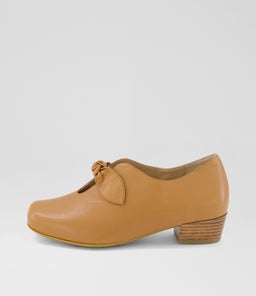 QANDIT XW ZR DK TAN LEATHER