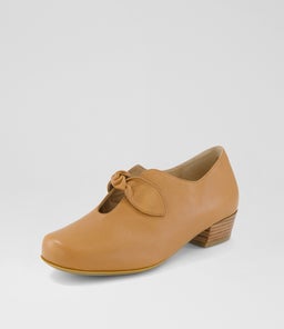 QANDIT XW ZR DK TAN LEATHER