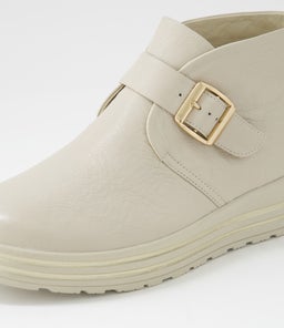 VUMBA XF ZR ALMOND LEATHER