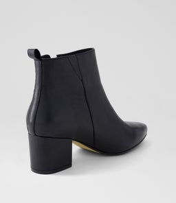 VUNN XW ZR BLACK LEATHER