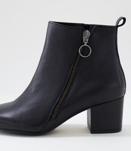 VUNN XW ZR BLACK LEATHER