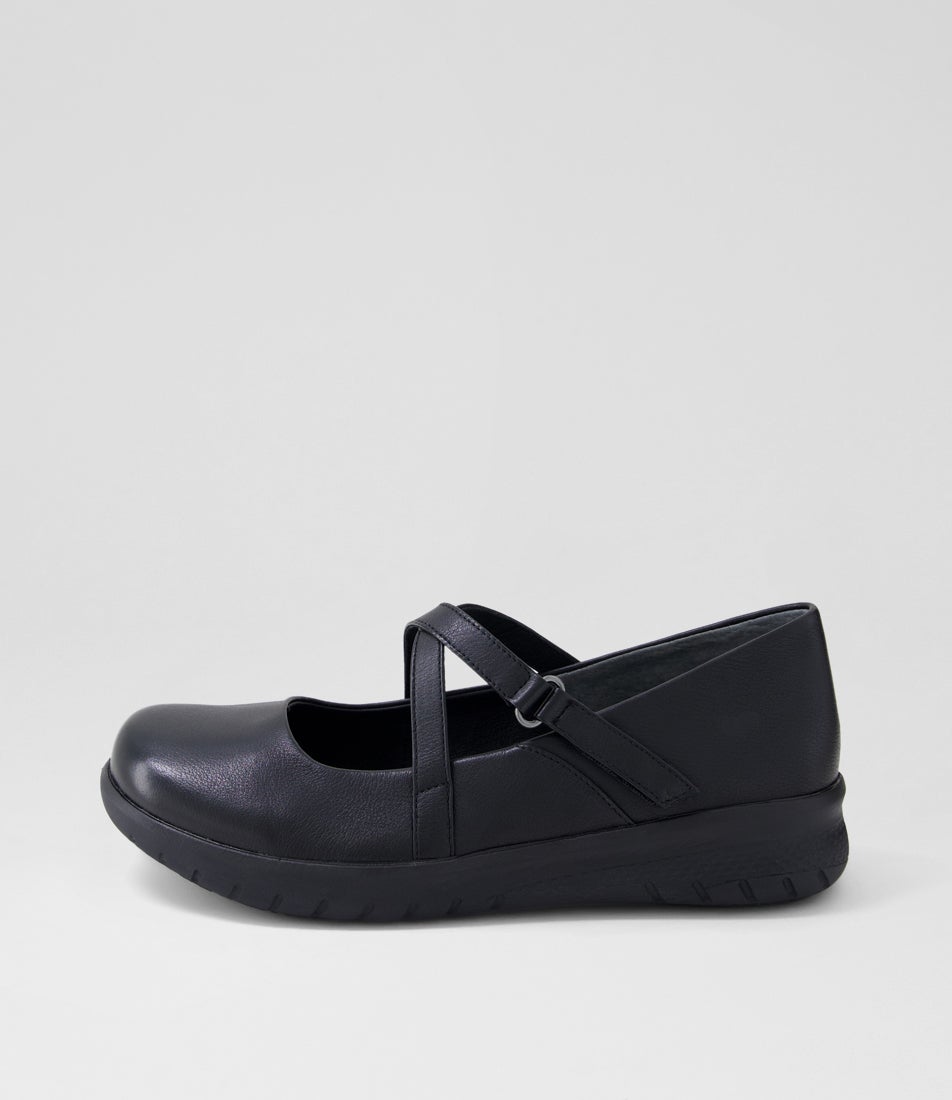 Soffees Xf Black Leather Flat Shoes Soffees Xf Black Leather Flat Shoes