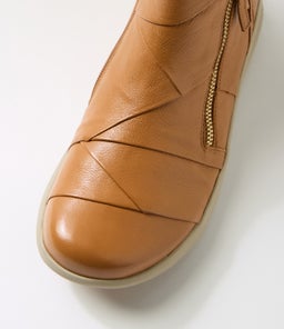 SISLEY XF ZR DK TAN LEATHER