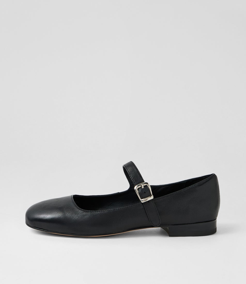 Devodie Xw Black Leather Flat Shoes