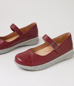 SAJA W ZR PINOT LEATHER
