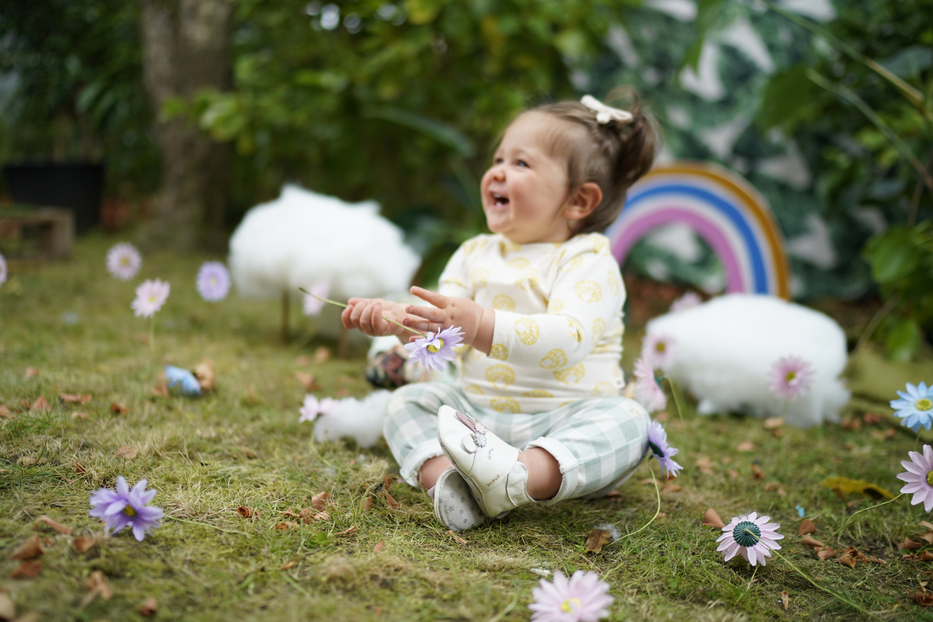 Tips on Ways to Help Your Baby Walk | Bobux